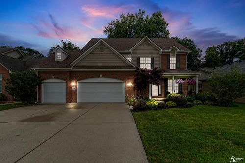 23448 W Creek Dr, New Boston, MI, 48164-7827 | Card Image