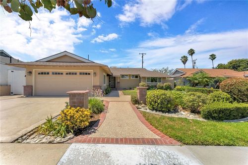 12211 Groveland Ave, Whittier, CA, 90604-3939 | Card Image