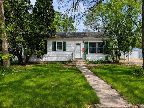 231 River Dr, DeKalb, IL, 60115-1921 | Card Image