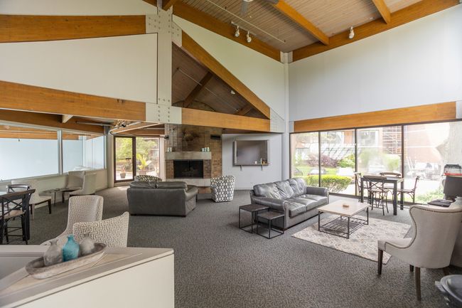APT-208 - 2 S Atrium Way, Condo with 1 bedrooms, 2 bathrooms and 2 parking in Elmhurst IL | Image 24