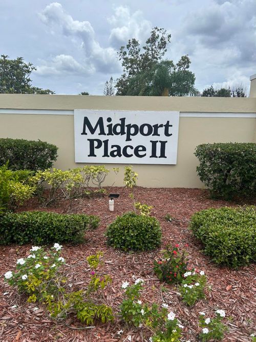 e-201-1537 Se Royal Green Cir, Port St. Lucie, FL, 34952-7671 | Card Image