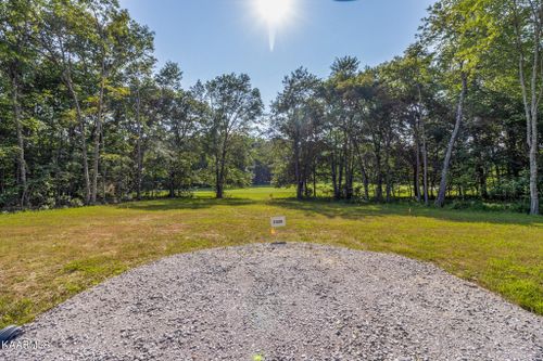 7320 Kanapolis Dr, Crossville, TN, 38572-3503 | Card Image