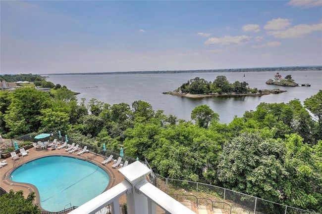 APT-3C - 33 Bullocks Point Ave, Condo with 2 bedrooms, 2 bathrooms and 2 parking in Riverside RI | Image 14