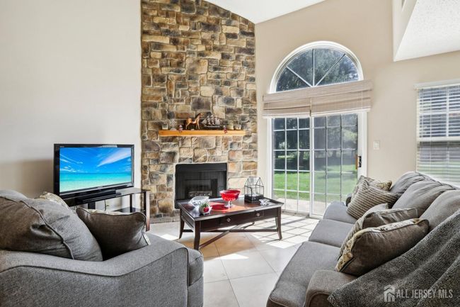 144 Nebula Rd, Townhouse with 2 bedrooms, 3 bathrooms and null parking in Piscataway NJ | Image 5