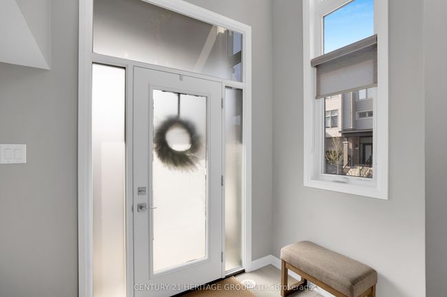 2 Hughes Lane, Condo with 4 bedrooms, 3 bathrooms and 1 parking in Tottenham ON | Image 4