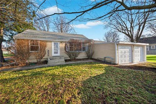 412 Mill St, Belton, MO, 64012-2339 | Card Image