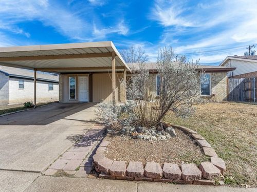 6924 Richardson Dr, Watauga, TX, 76148-2342 | Card Image