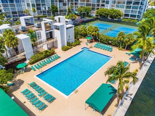222-800 Parkview Dr, Hallandale Beach, FL, 33009-2978 | Card Image