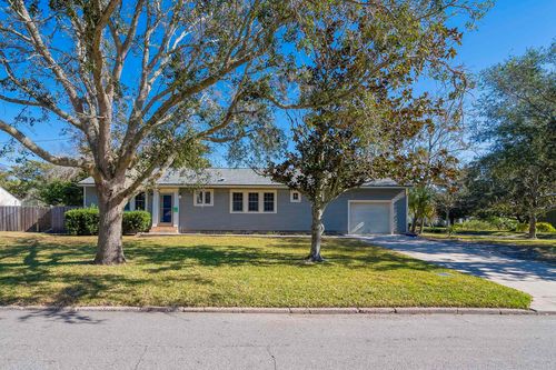 401 Zorayda Ave, St Augustine, FL, 32080-3758 | Card Image