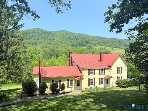 12509 Sam Snead Hwy, Warm Springs, VA, 24484-2276 | Card Image