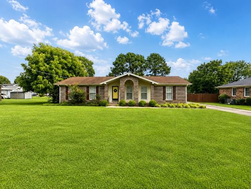 1008 Brindley Dr, Pulaski, TN, 38478-4705 | Card Image
