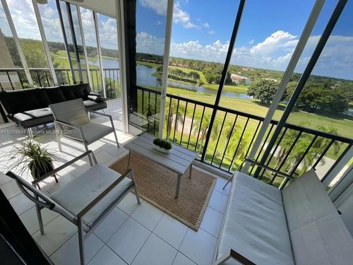 apt-711-16300 Golf Club Rd, Weston, FL, 33326-1664 | Card Image