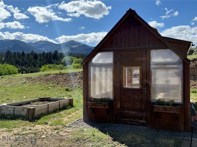 5845 Dry Creek Ranch Rd, House other with 3 bedrooms, 3 bathrooms and null parking in Whitehall MT | Image 57