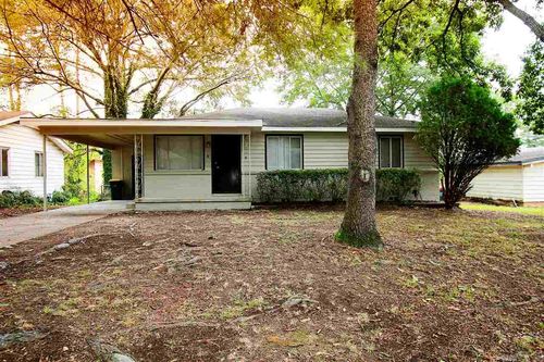 11 Fairmont Dr, Little Rock, AR, 72204-4807 | Card Image