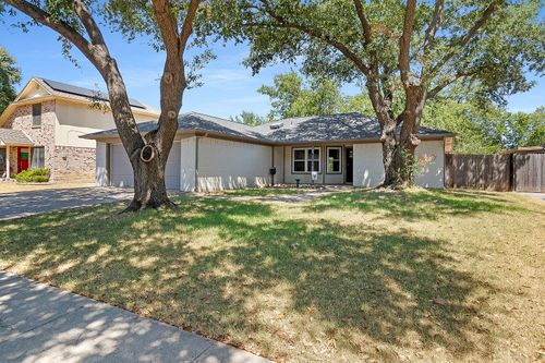 6804 Richfield Dr, North Richland Hills, TX, 76182-4438 | Card Image