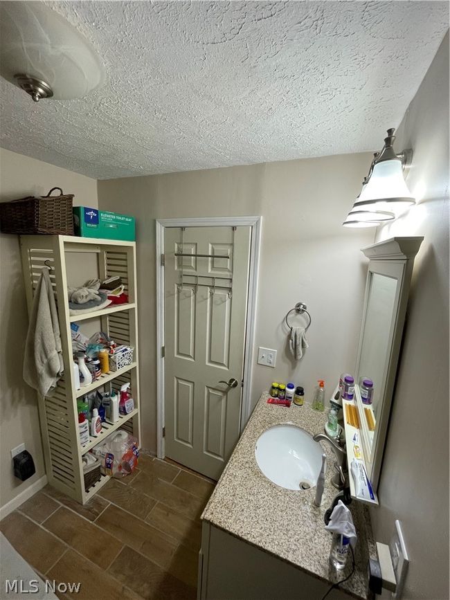 2130 Old Mill, Sold in Madison Zoocasa