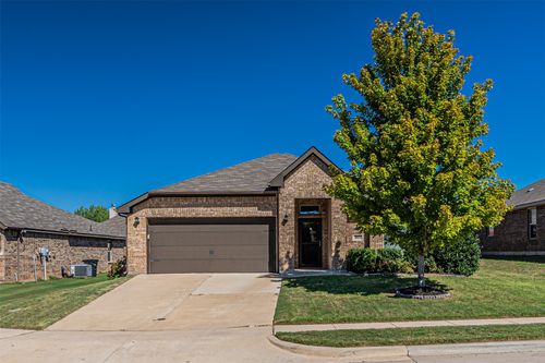 1032 Deer Valley Dr, Weatherford, TX, 76087-1294 | Card Image
