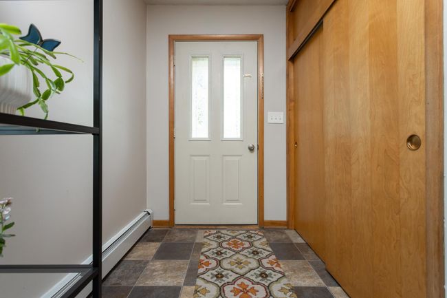 16 - Front Entry.jpg | Image 16