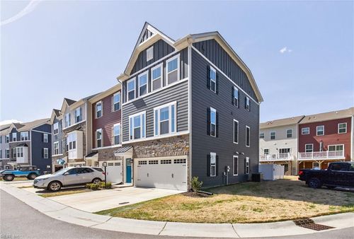 1715 Ark Royal Rd, Chesapeake, VA, 23323-1475 | Card Image