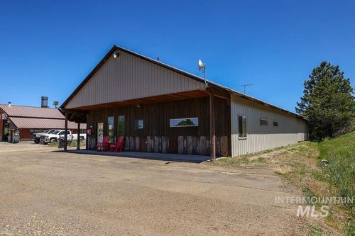 105 E Jacob St, McCall, ID, 83638 | Card Image