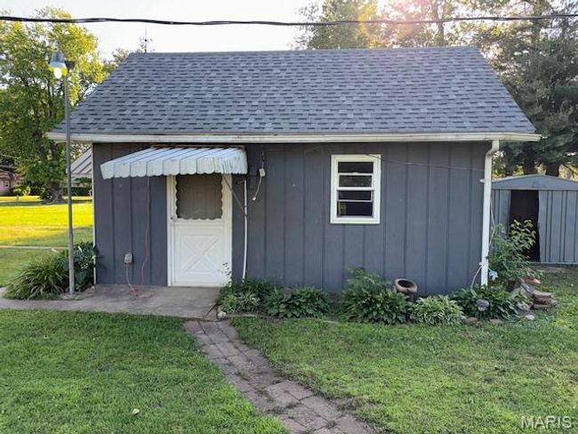 View of outdoor structure | Image 13