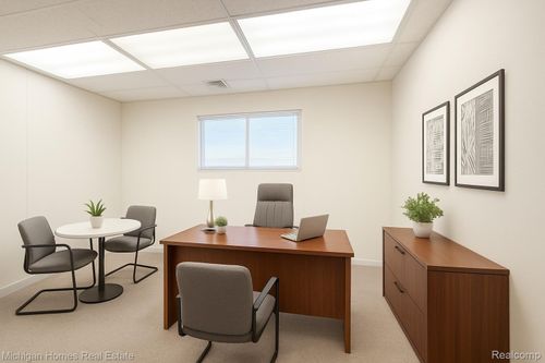 ste-103-2290 E Hill Rd, Grand Blanc, MI, 48439-5424 | Card Image