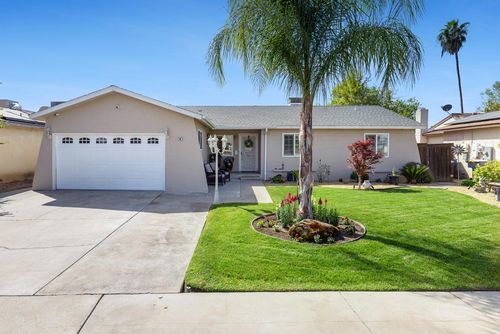 30 W Swift Avenue, Clovis, CA, 93612 | Card Image
