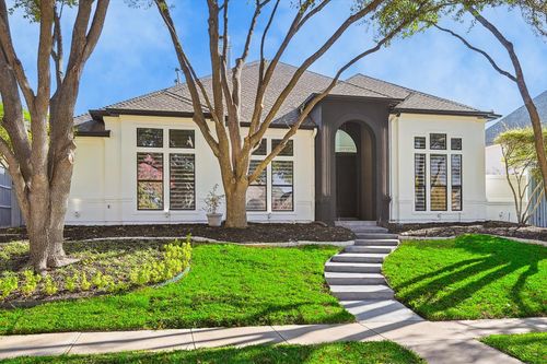 18716 Thorntree Ln, Dallas, TX, 75252-2697 | Card Image