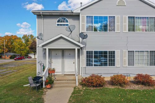 4137 W Court St, Flint, MI, 48532-3561 | Card Image