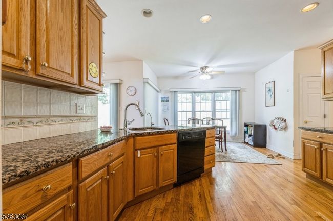 42 Stephens Mill Rd, House other with 4 bedrooms, 3 bathrooms and null parking in Hackettstown NJ | Image 8