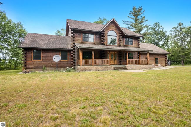 9644 Guenthardt Rd, House other with 5 bedrooms, 2 bathrooms and null parking in Manistee MI | Image 6