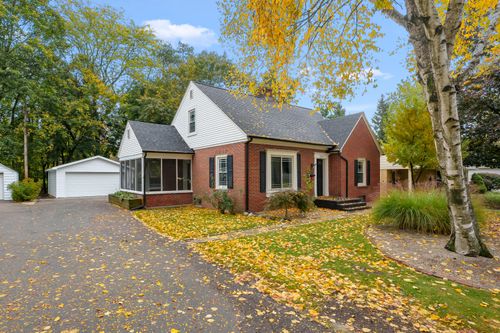 224 W Westwood Dr, Kalamazoo, MI, 49006-4344 | Card Image