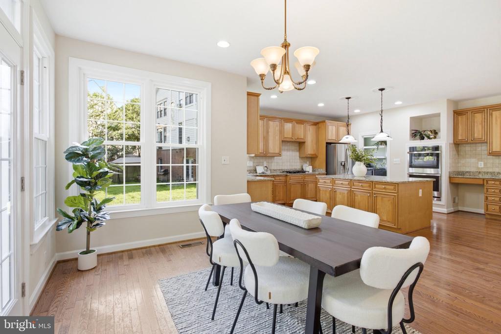 Residential in WOODBRIDGE 4