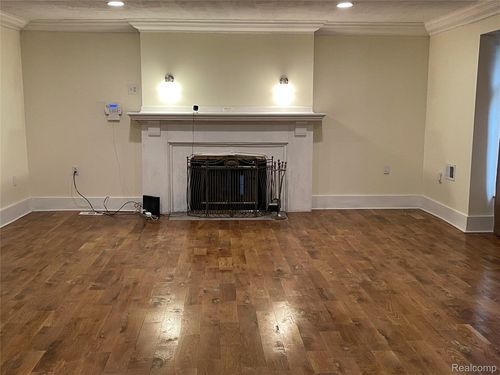2475 Chicago Blvd, Detroit, MI, 48206-1740 | Card Image
