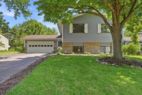14319 Shore Ln Ne, Prior Lake, MN, 55372-1253 | Card Image