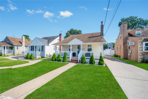 728 Grand Terrace Ave, North Baldwin, NY, 11510-1421 | Card Image