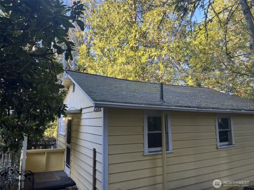 2528 Westwind Dr Nw, Olympia, WA, 98502-9727 | Card Image