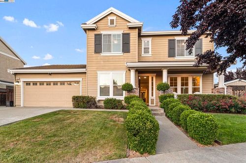 2572 Pienza St, Livermore, CA, 94550-7172 | Card Image
