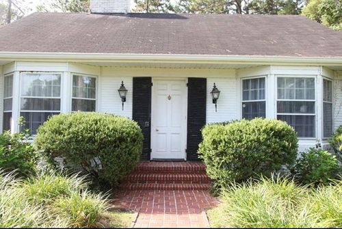 220 13th Ave Se, Moultrie, GA, 31768-5926 | Card Image