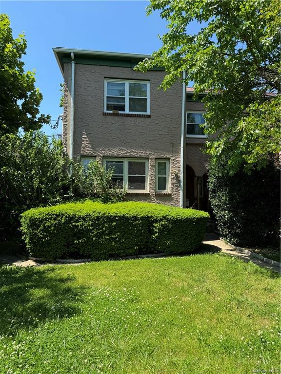 Pelham Rd, New Rochelle, NY 10805