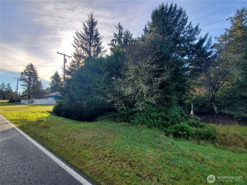 407 Mount Olympus Ave Se, Ocean Shores, WA, 98569-9729 | Card Image