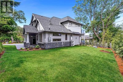 1918 Shotbolt Rd, House other with 7 bedrooms, 6 bathrooms and 4 parking in Victoria BC | Image 3