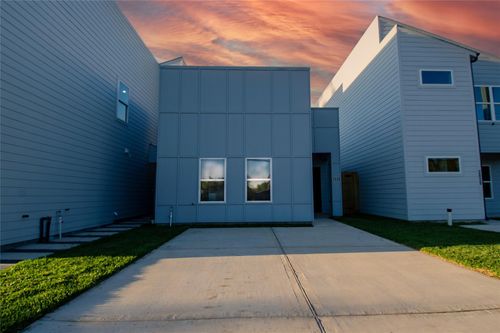 2830 Mansfield St, Houston, TX, 77091-4716 | Card Image