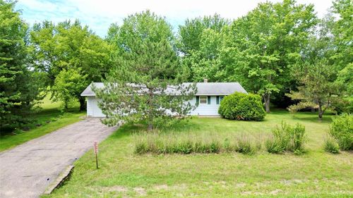 S10160 Minnesota Dr, Eleva, WI, 54738-9056 | Card Image