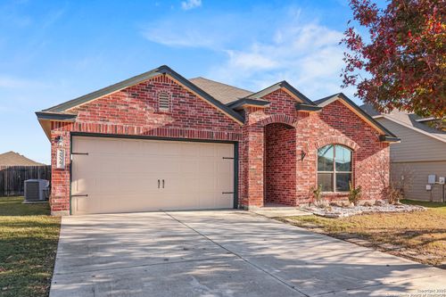 2527 Diamondback Trl, New Braunfels, TX, 78130 | Card Image