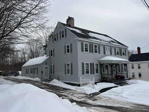 6 Mount Pleasant St, Newmarket, NH, 03857-2019 | Card Image