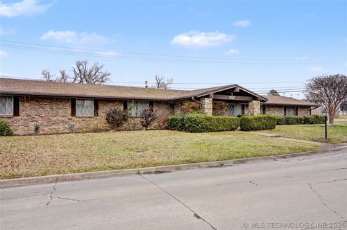 5917 E 43rd Street, Tulsa, OK, 74135 | Card Image