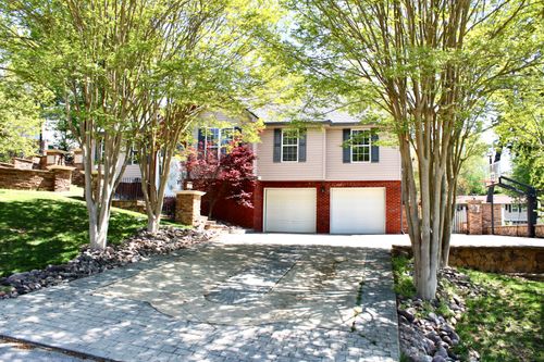 2119 Collins Ln, Soddy Daisy, TN, 37379-3208 | Card Image