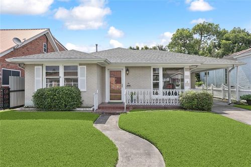 211 Jules Ave, Jefferson, LA, 70121-2820 | Card Image