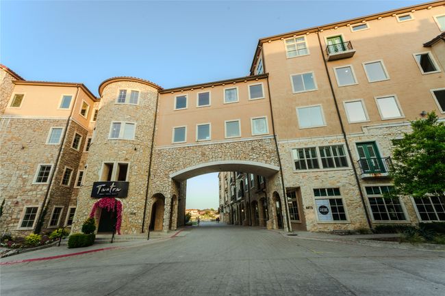 View of building exterior | Image 11